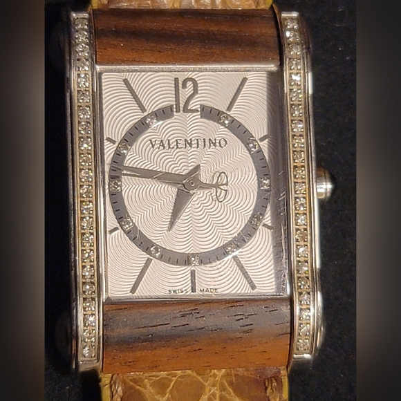 Valentino Ebony Collection Watch with 48 diamonds and original Crocodile Strap - Picture 2 of 10
